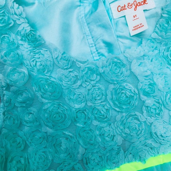 Cat and Jack dress - Picture 2 of 3